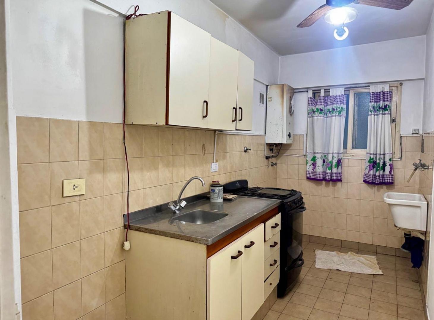 Foto de DEPTO 2 AMB EN VENTA BALVANERA PATIO Y BALCON, imagen 5