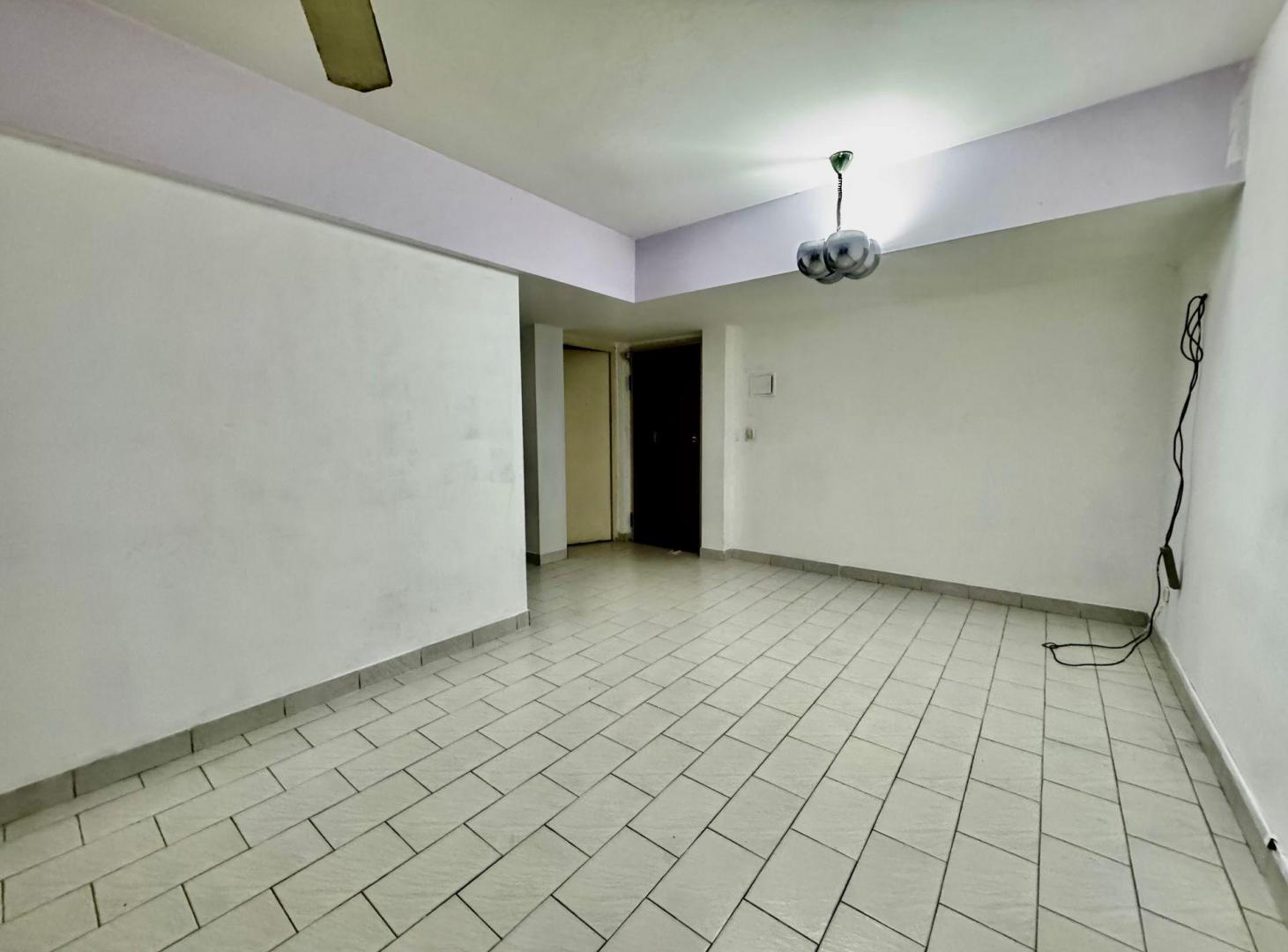Foto de DEPTO 2 AMB EN VENTA BALVANERA PATIO Y BALCON, imagen 1