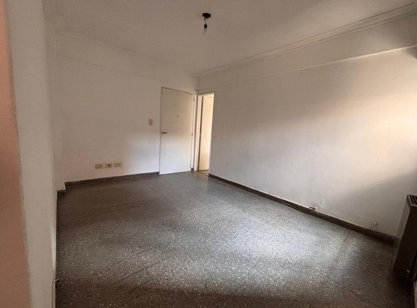 Foto de DEPARTAMENTO 2 AMBIENTES EN VENTA BOEDO, imagen 3