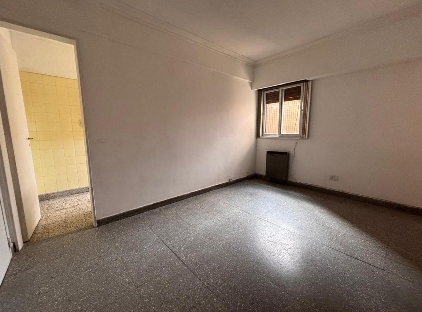 Foto de DEPARTAMENTO 2 AMBIENTES EN VENTA BOEDO, imagen 2