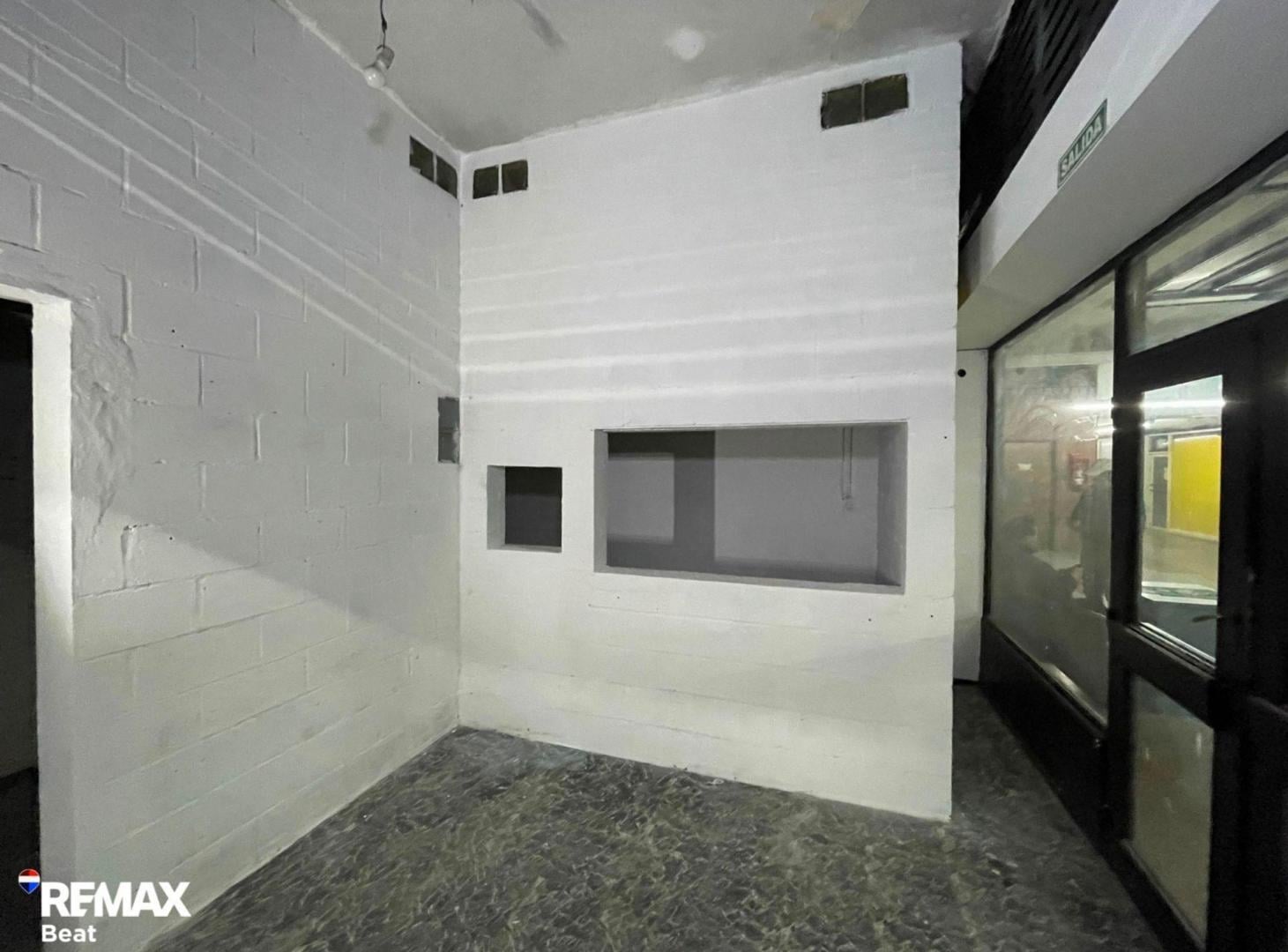Foto de Local en venta Retiro Galeria Las Gaviotas, imagen 2