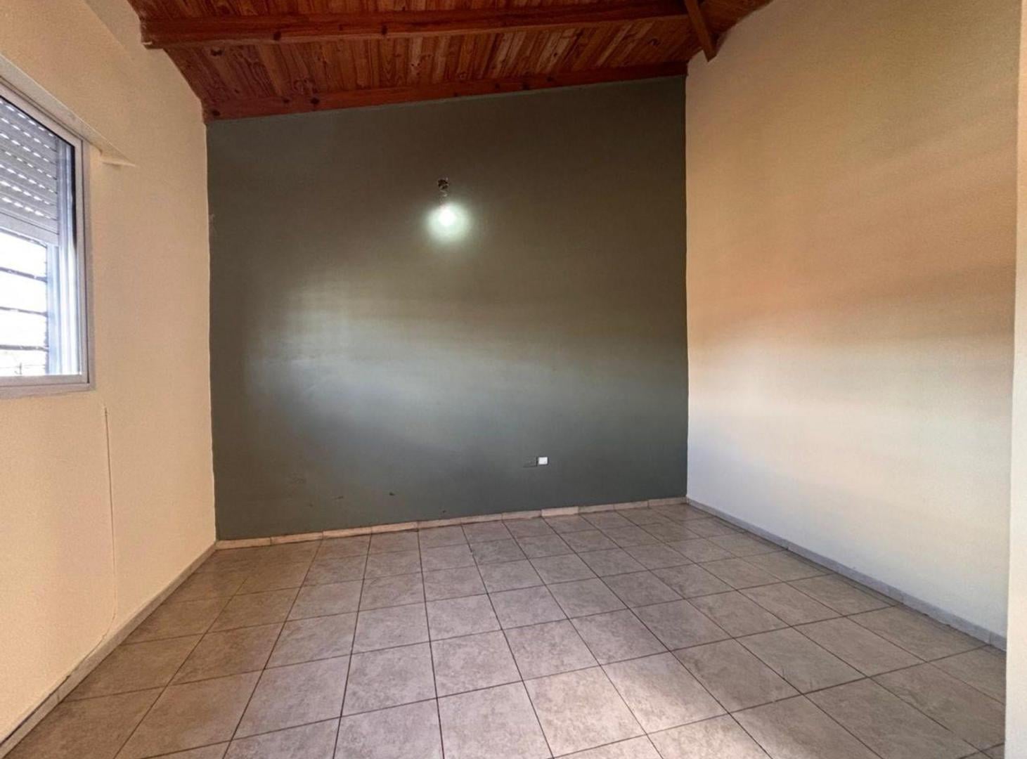 Foto de PH 2 AMBIENTES EN ALQUILER SARANDÍ, imagen 5