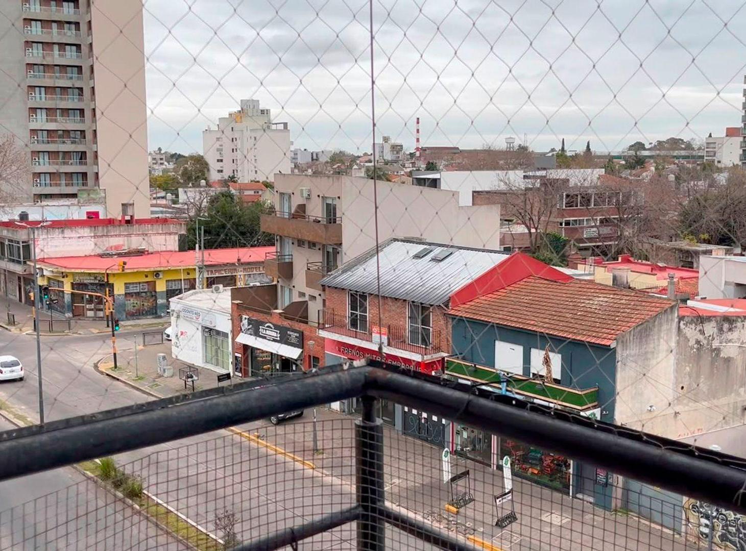 Foto de VENTA DPTO 3 AMB BERAZATEGUI CENTRO 3 BALCONES, imagen 5