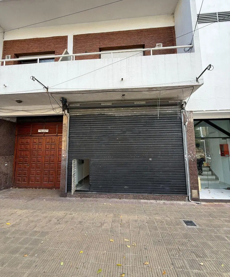 Local comercial de 150 m2 en calle 12 y 60 5