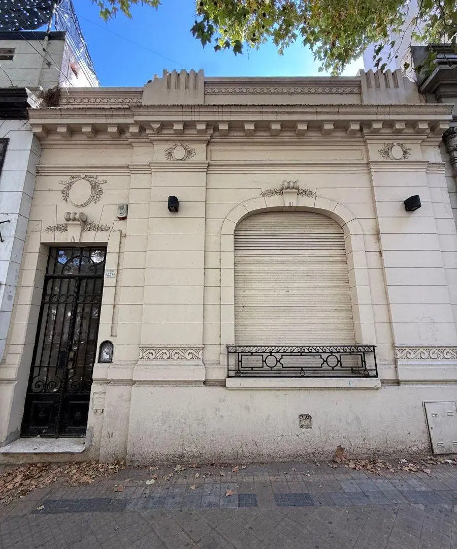 Casa en Alquiler en 44 Entre 5 y 6 Sobre Lote de 7,50 X 40. 1