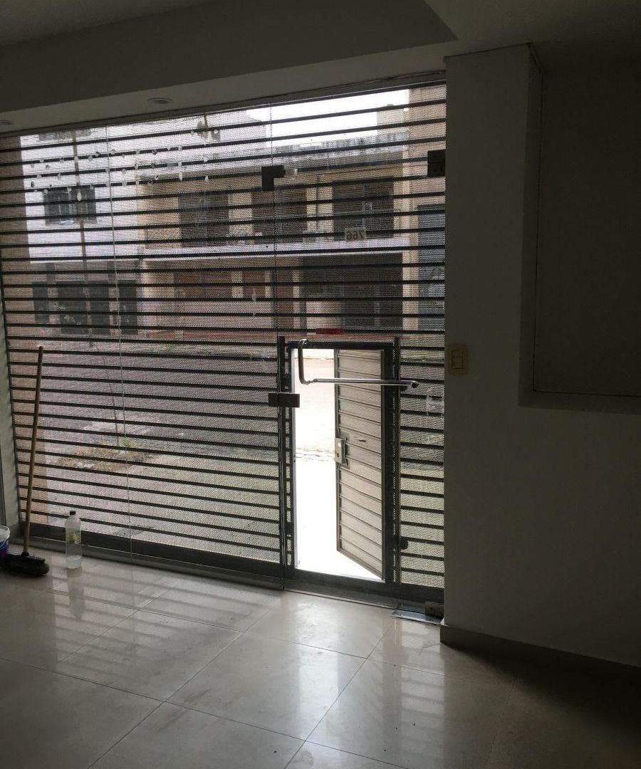 Foto de Local en alquiler en 45 e/ 10 y 11 La Plata, imagen 5