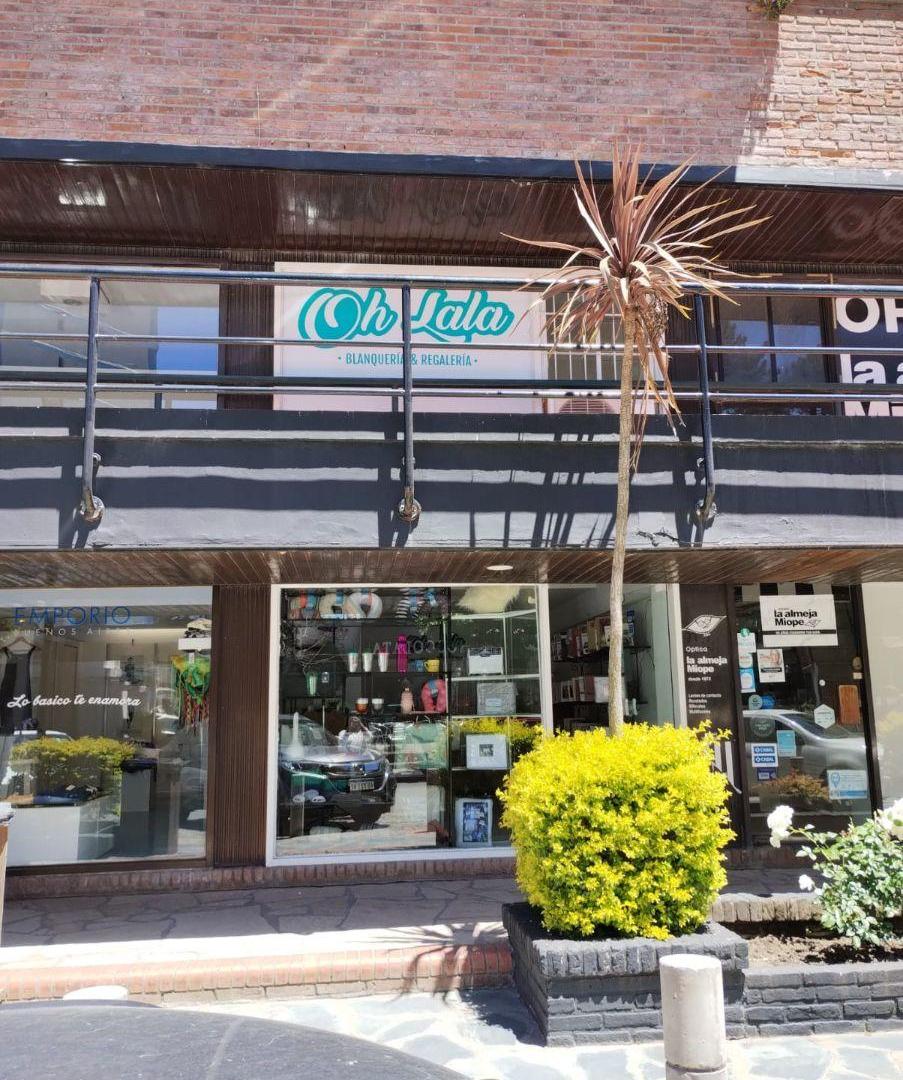 Local en alquiler en Centro Comercial de Pinamar