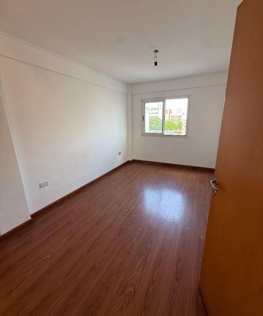 Foto de Depto de 1 dormitorio con balcón en calle 61 entre 13 y 14, imagen 5