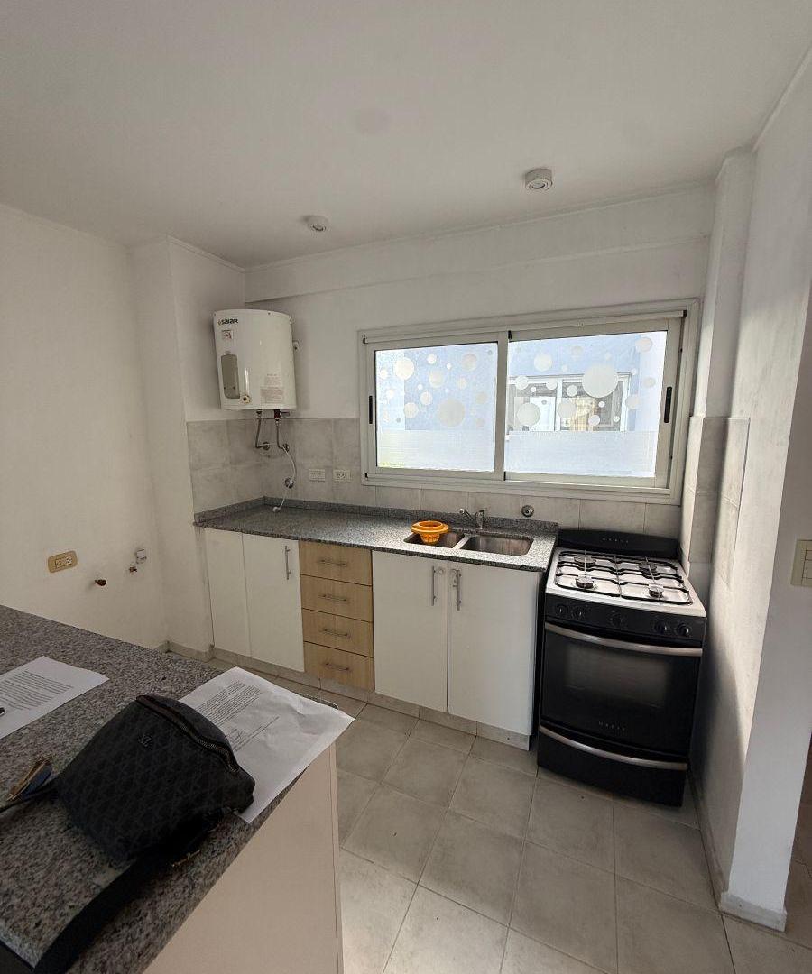 Foto de Depto de 1 dormitorio con balcón en calle 61 entre 13 y 14, imagen 4