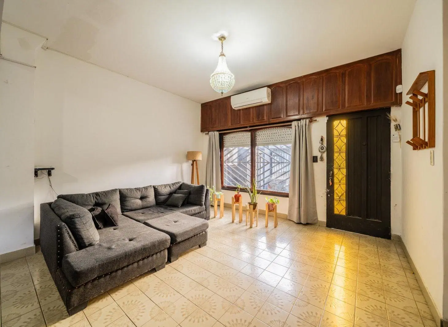 Casa | 4 ambientes | 2 plantas | Fondo Libre | Piscina | Castelar 3