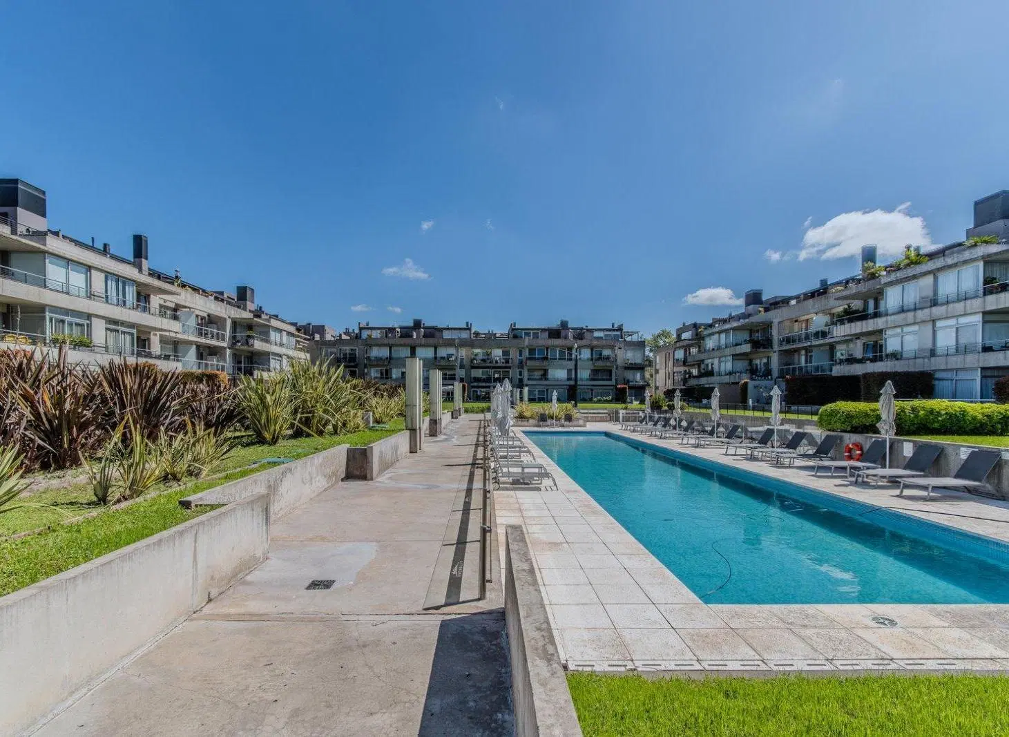Alquiler | Departamento | 2 ambientes | Seguridad | Piscina | Vilanova Ramos Mejía 1