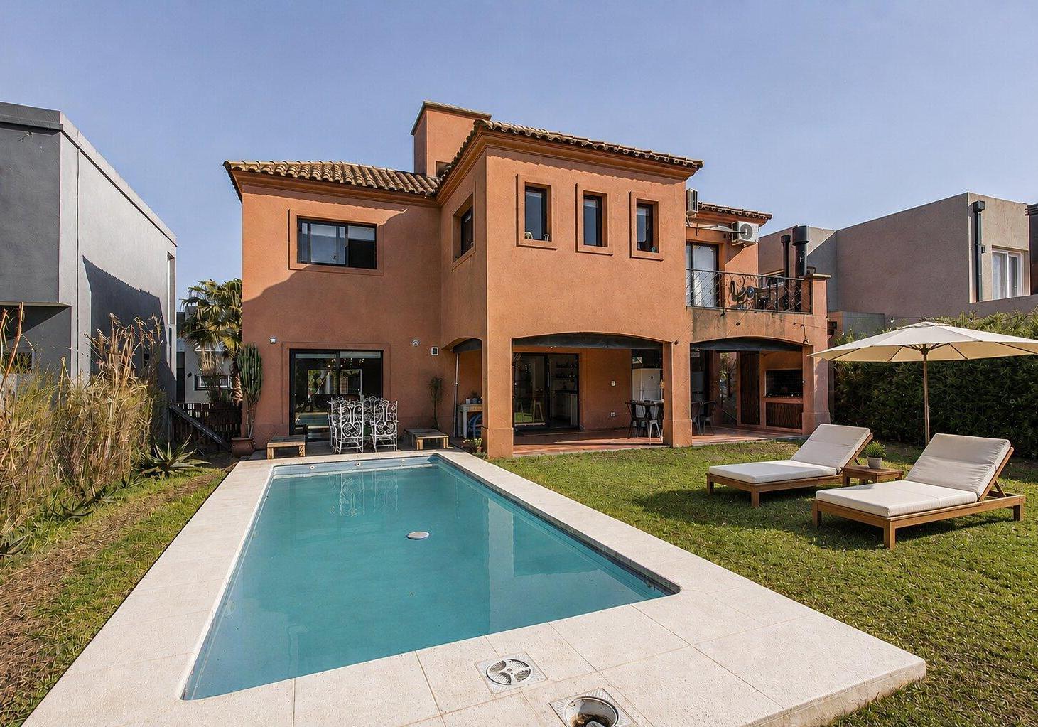 Foto de CASA | 5 AMBIENTES | ESTILO COLONIAL | HARAS MARÍA VICTORIA, imagen 1