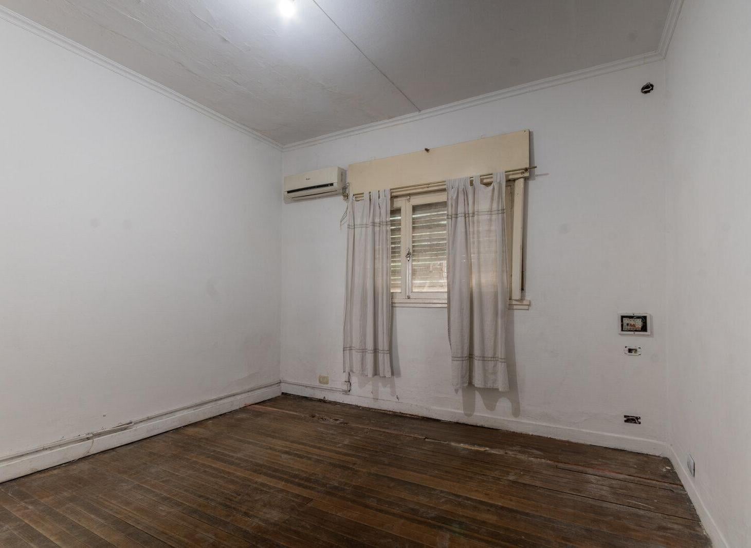 Foto de Casa en Esquina | 4 Ambientes | Patio | San Antonio de Padua, imagen 5