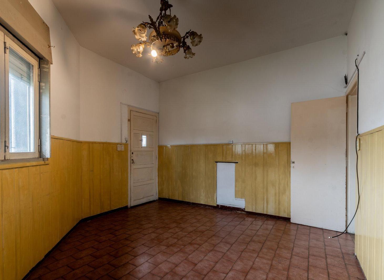 Foto de Casa en Esquina | 4 Ambientes | Patio | San Antonio de Padua, imagen 3