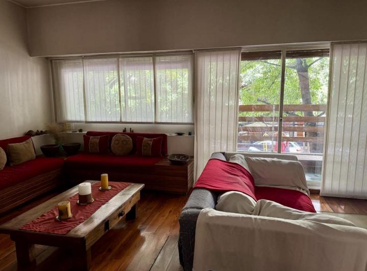 VENTA CASA 6 AMBIENTES  4 DORM  PATIOS TERRAZA JARDIN 2 COCHERAS 5