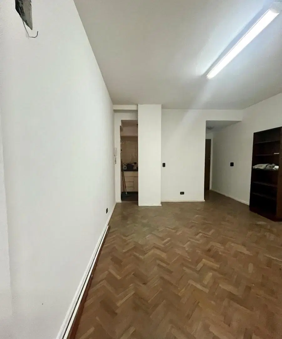 VENTA  OFICINA APTO VIVIENDA POR REGLAMENTO 3