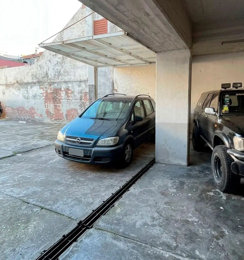 VENTA COCHERA CENTRO COMERCIAL AVELLANEDA 1