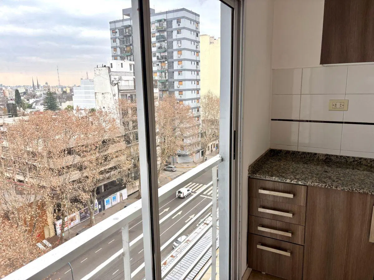 CABALLITO MONOAMBIENTE CON BALCON 8