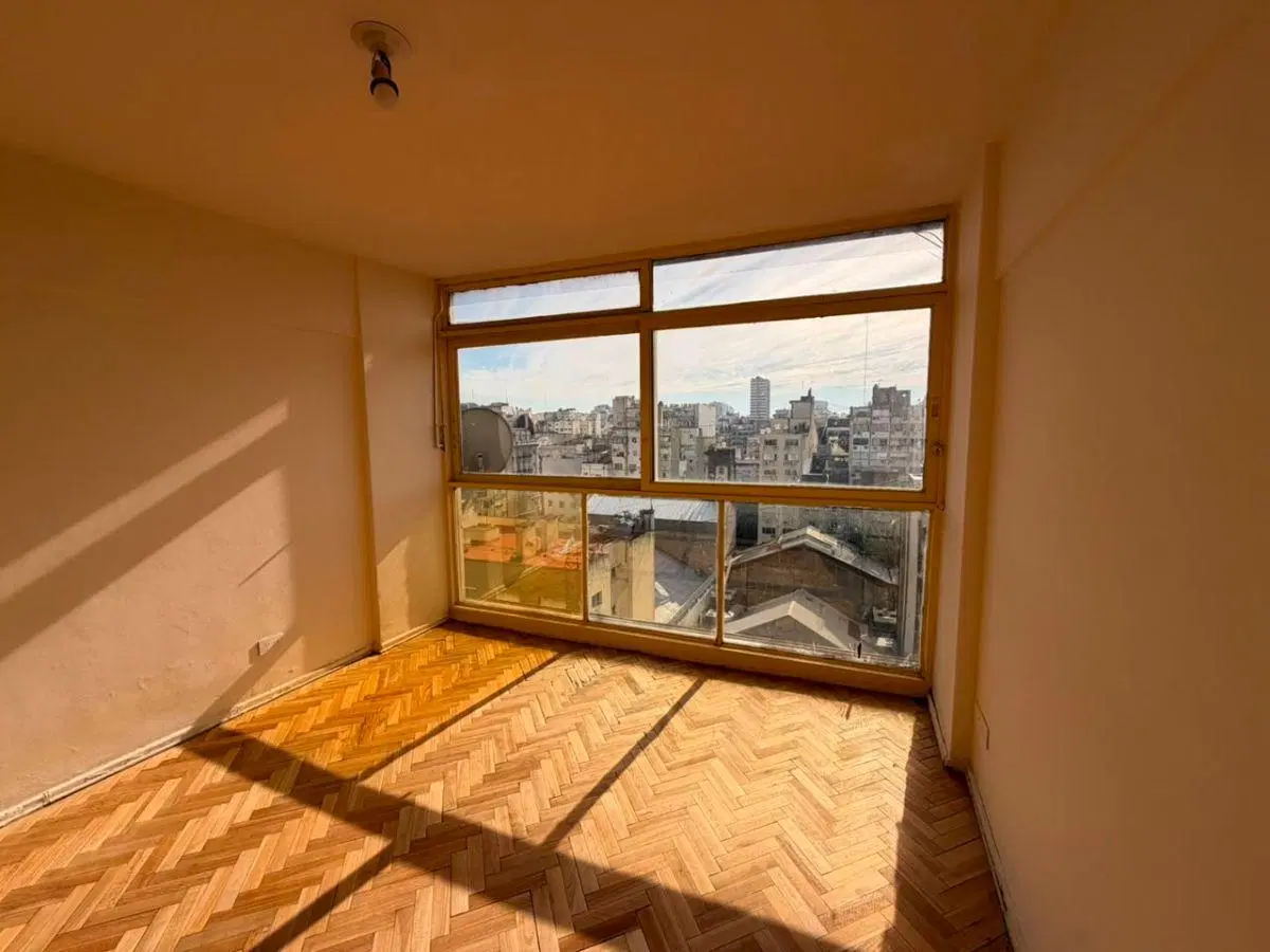 Monoambiente amplio y luminoso de 39 m² – Piso alto con cocina renovada 1