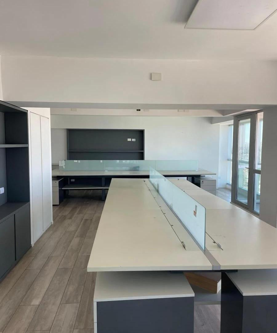 Foto de Oficina 80 m² Disponible Piso 31. Full Amenities con 2 Cocheras, imagen 3