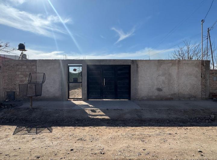 Casa en ALQUILER Centenario 3