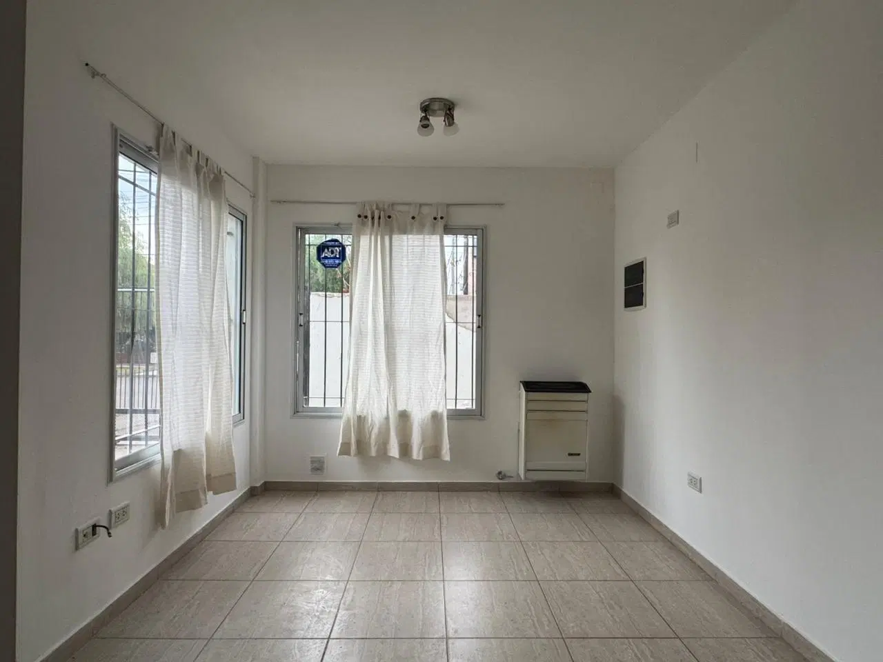 Duplex en ALQUILER, Bº Lejos de Buenos Aires,  Neuquen Capital 2
