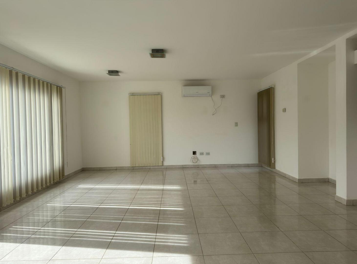 Foto de Casa en ALQUILER Bº Santa Angela III, imagen 4