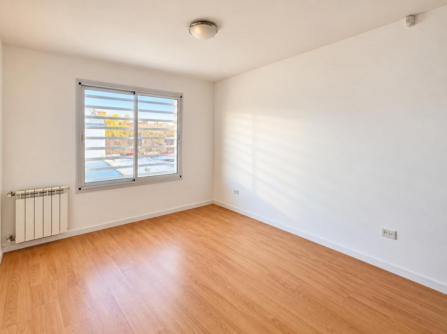 Foto de Departamento en ALQUILER, 2 dormitorios + cochera, Cipolletti Centro., imagen 4