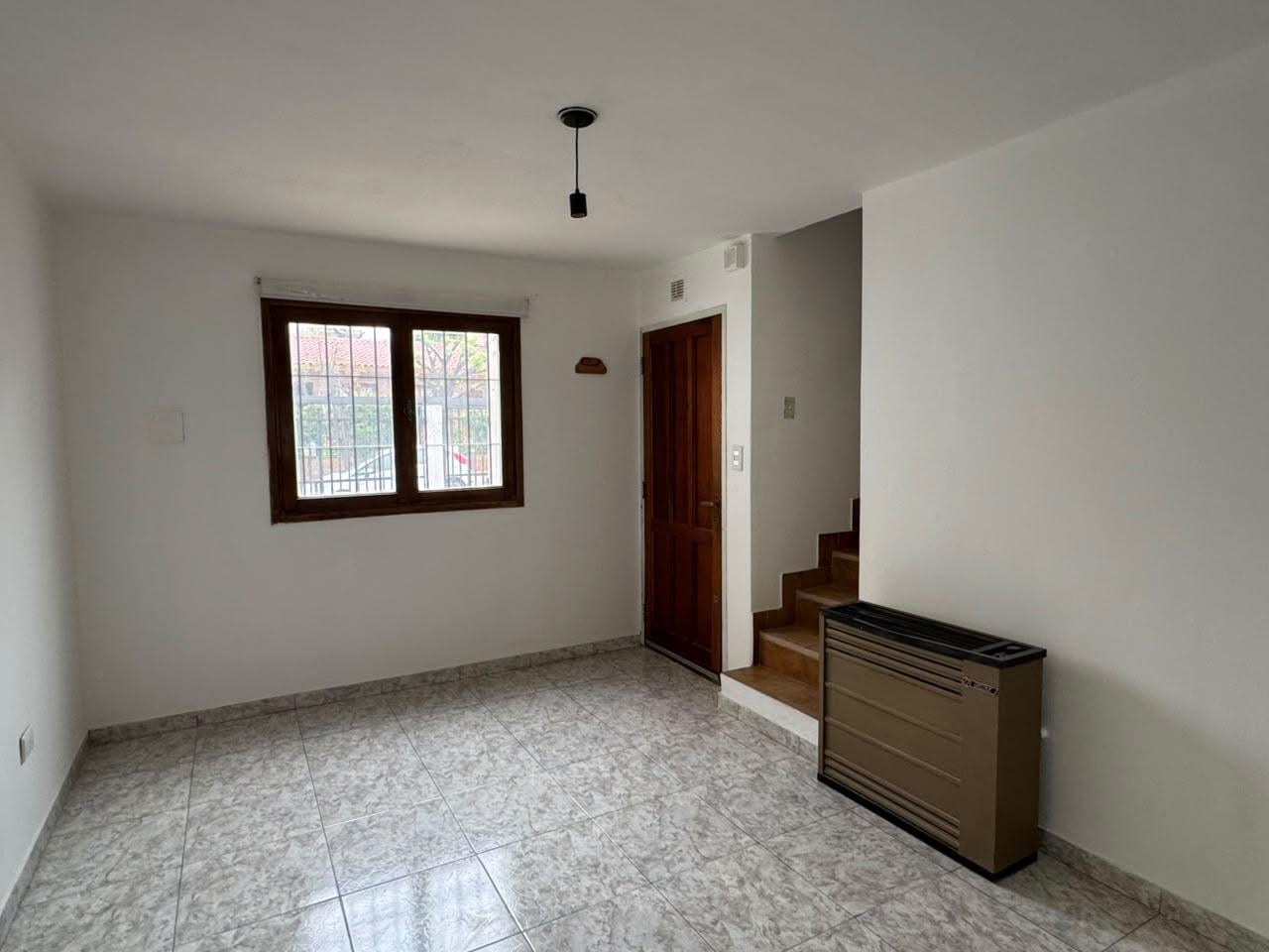 Foto de Duplex en ALQUILER, 2 dormitorios, Bº Santa Genoveva, imagen 2