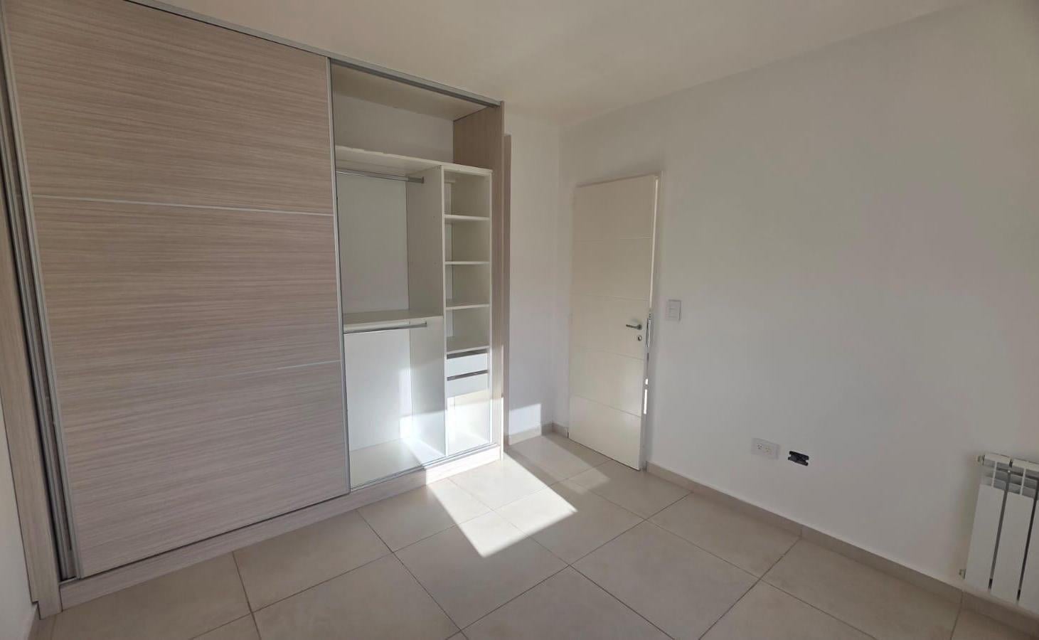 Departamento en VENTA, 1 dormitorio con cochera, Neuquen Centro Oeste