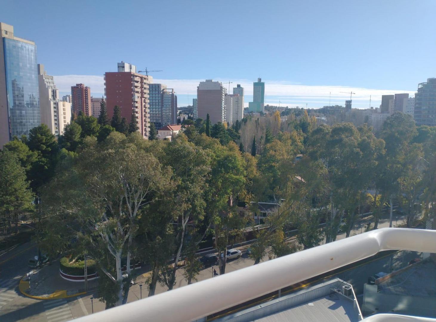 Foto de Departamento en ALQUILER 3 dormitorios centro de Neuquén, imagen 1