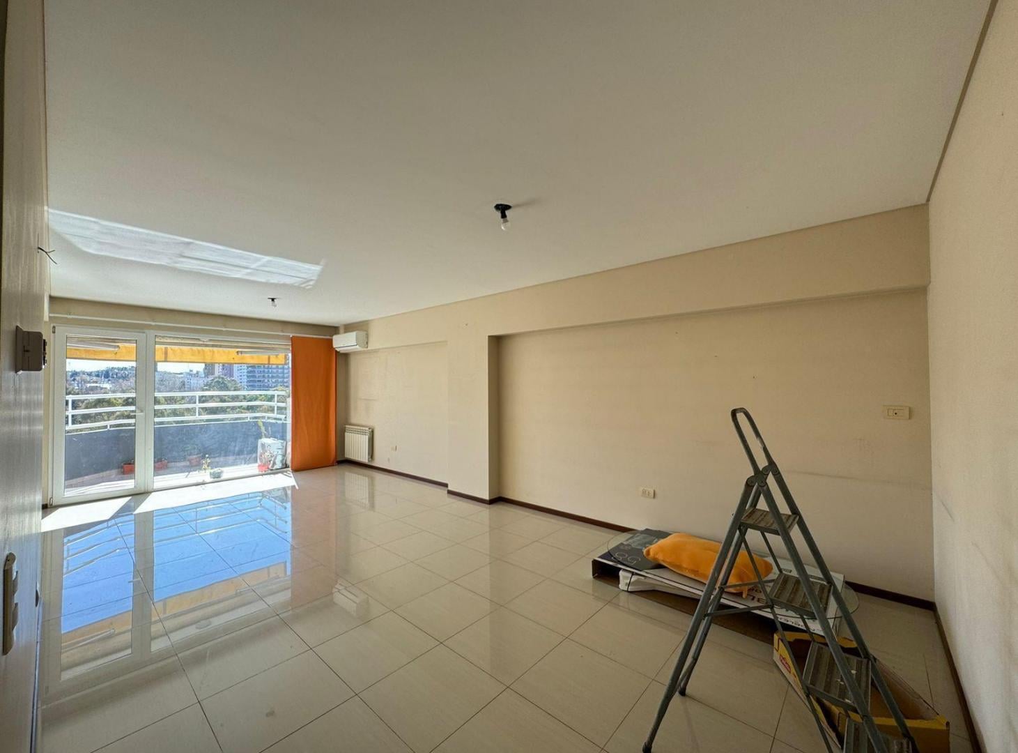 Foto de Departamento en ALQUILER 3 dormitorios centro de Neuquén, imagen 4