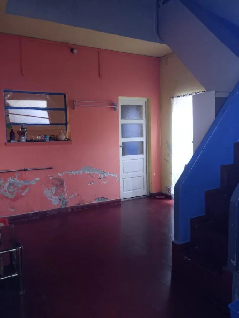 CASA EN VENTA TIPO PH AL FRENTE CON TERRAZA Y COCHERA 2
