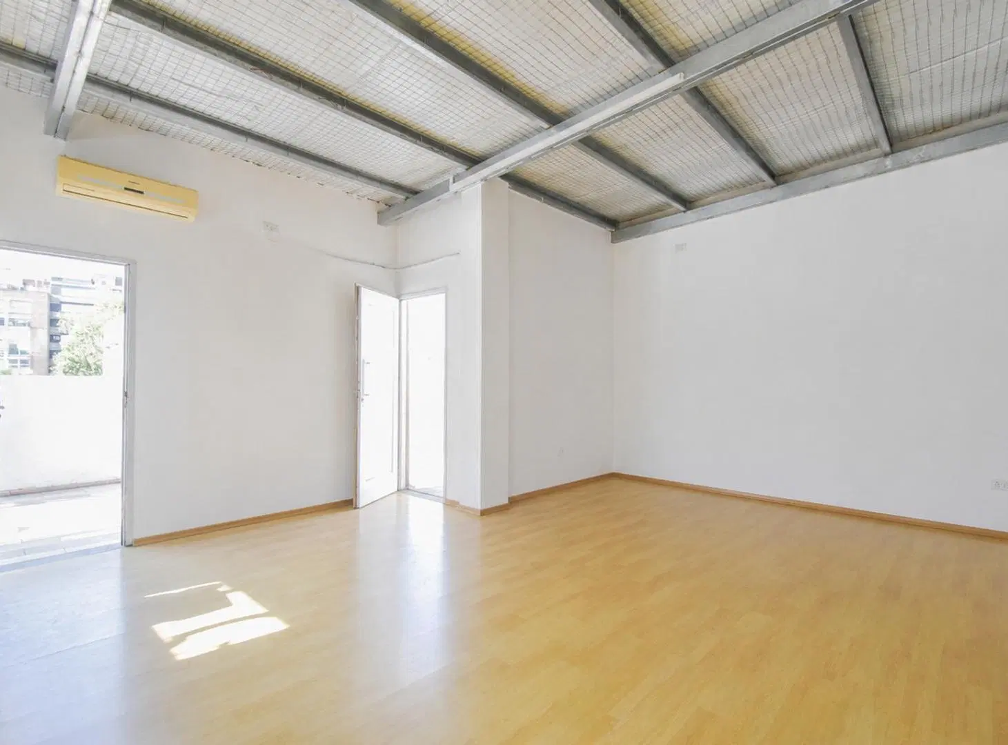 VENTA PH - 2 PLANTAS - TERRAZA - SIN EXPENSAS 1