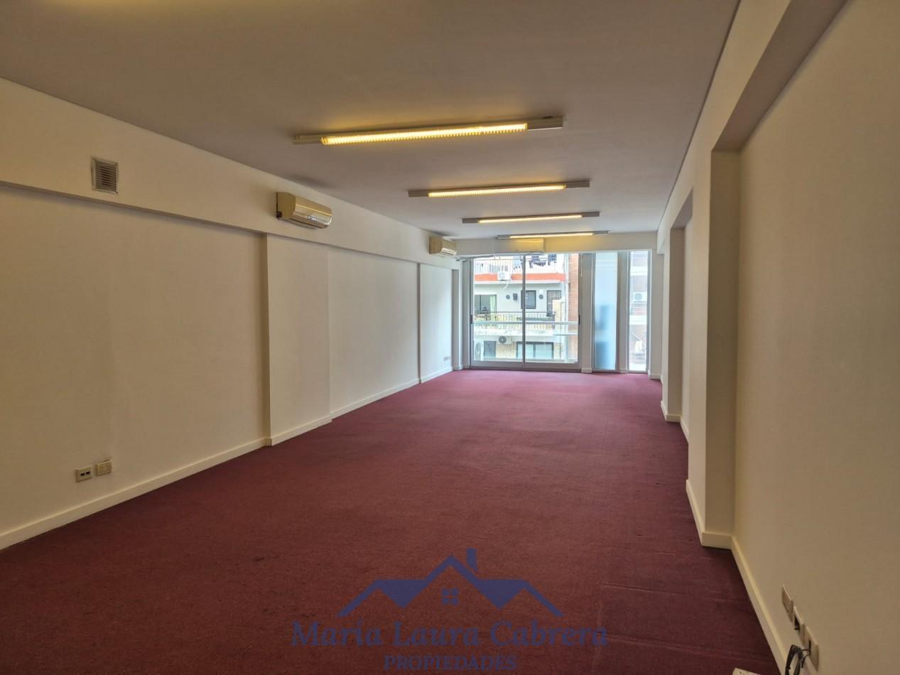 Foto de OFICINA EN ALQUILER - IDEAL ESTUDIO / CONSULTORIO, imagen 1