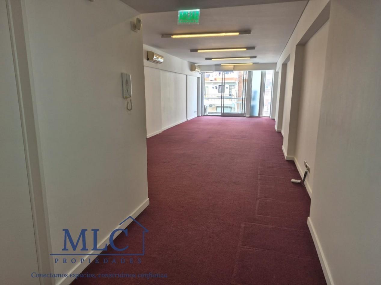 Foto de VENTA DEPARTAMENTO USO COMERCIAL - IDEAL ESTUDIO / CONSULTORIO, imagen 4