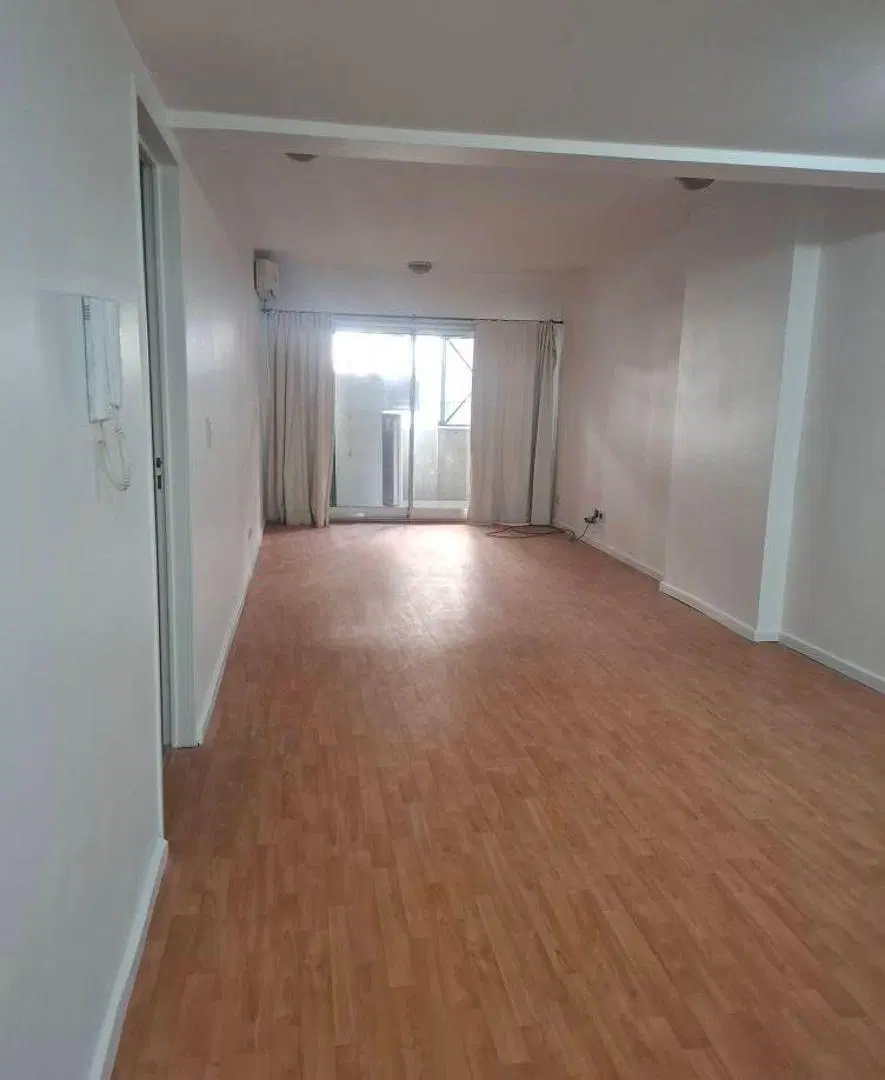 VENTA.1 amb grande.45 m2.San Jose 300.Fc/balcon.Con pileta parrilla y SUM. U$S 59.000. 2