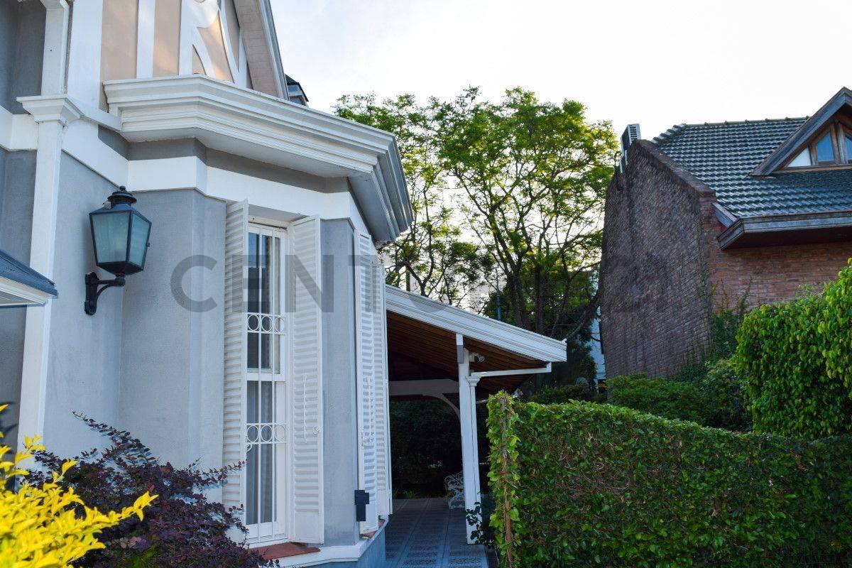 Venta Casa 7 Ambientes Quilmes 2