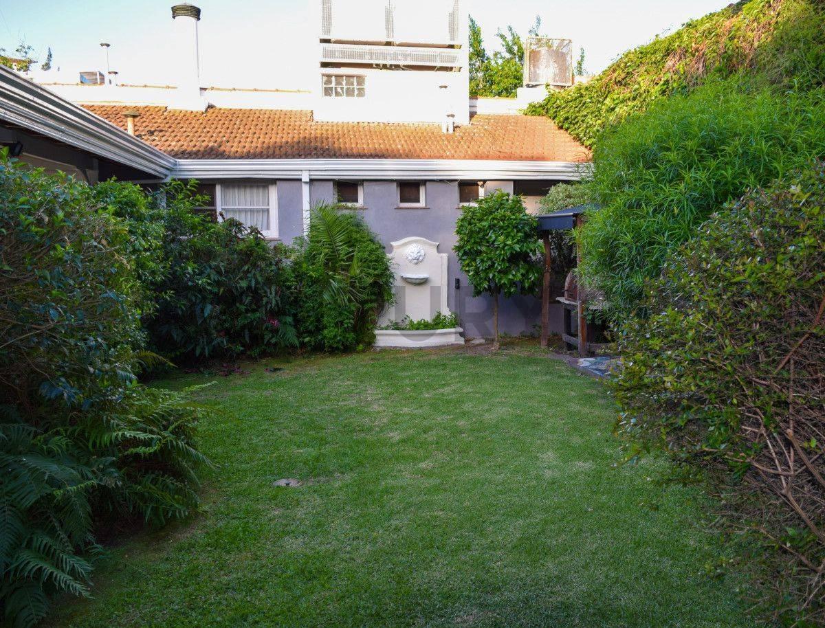 Venta Casa 7 Ambientes Quilmes 4