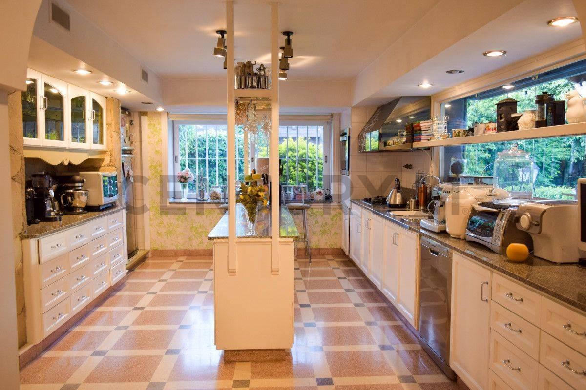 Venta Casa 7 Ambientes Quilmes 5