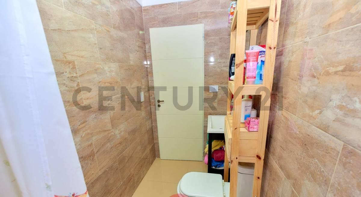 Venta Depto 2 Ambientes Apto Credito en Berazategui Centro, Zona Plaza San Martin 5