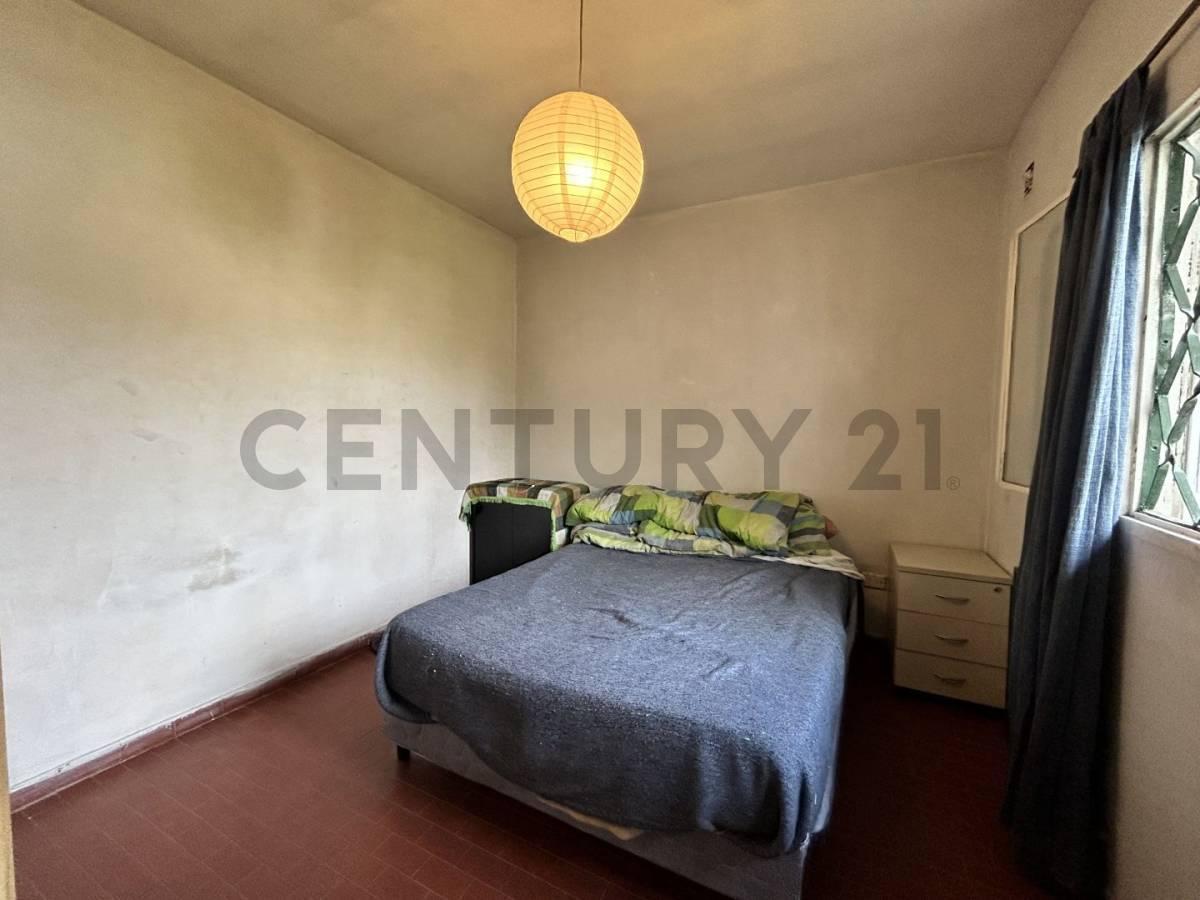 Venta de Casa + Depto en Berazategui Oeste 5