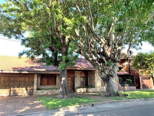 Venta Excelente Propiedad 4 Ambientes en Quilmes Oeste 2