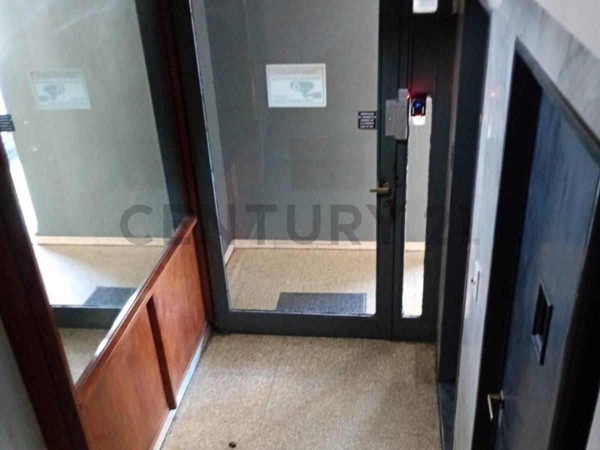 Venta Cochera Fija (Garage / Estacionamiento) Quilmes Centro 5