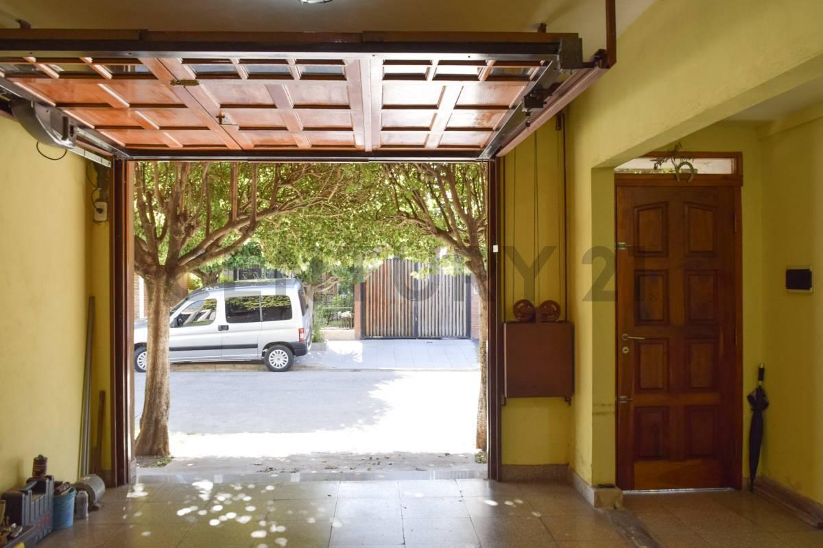 Venta Casa 6 Ambientes Berazategui 1