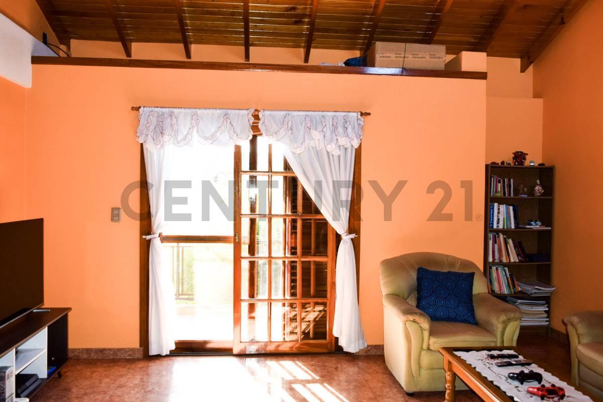 Venta Casa 6 Ambientes Berazategui 2