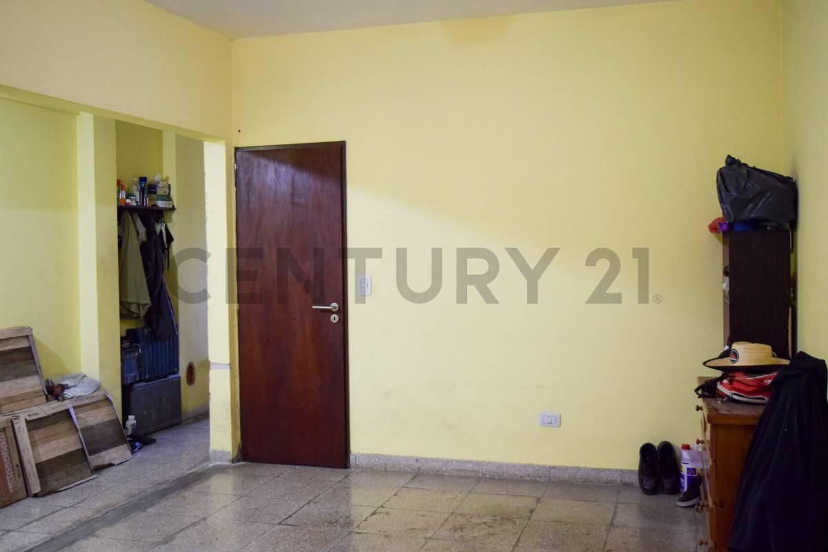 Venta Casa 6 Ambientes Berazategui 5