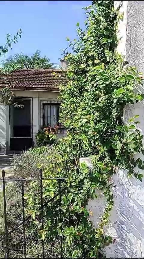 VENTA CASA 4 AMBIENTES CON LOTE GRANDE