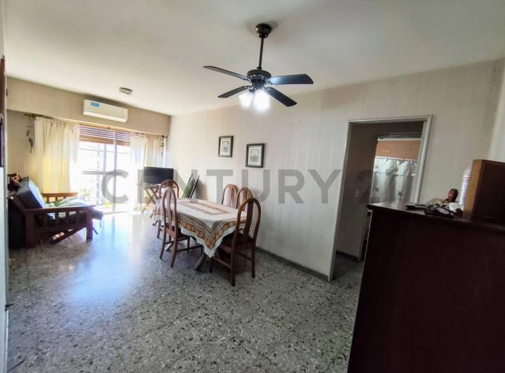 Venta Departamento de 2 ambientes con balcón 2