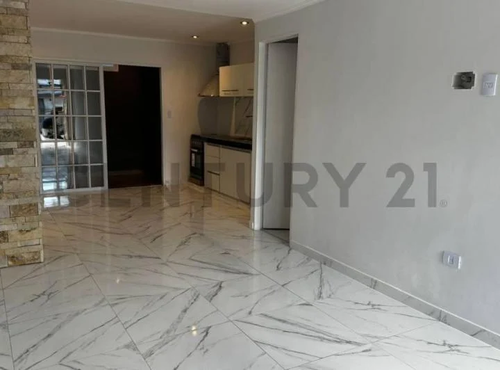 ALQUILER TRIPLEX 4 AMBIENTES EN QUILMES OESTE 2